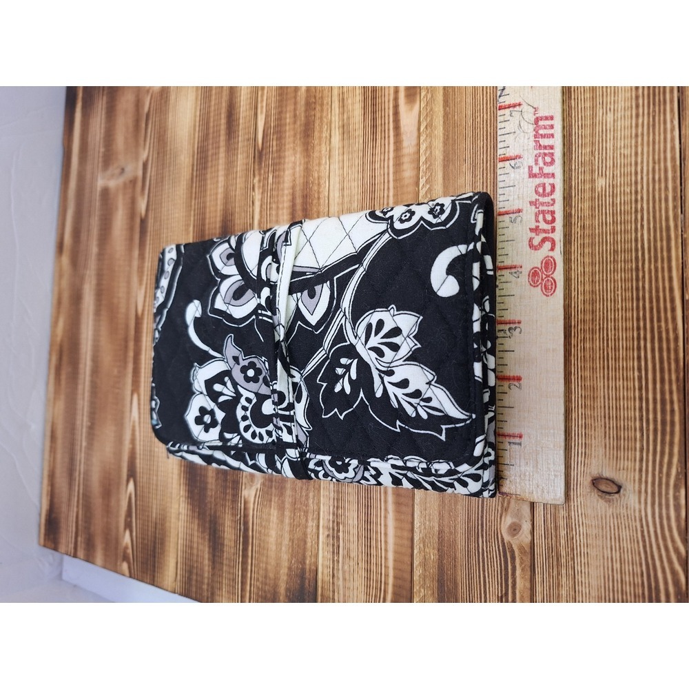 Vera Bradley All Wrapped Up Jewelry‎ Roll in Midnight Paisley - Picture 5 of 6